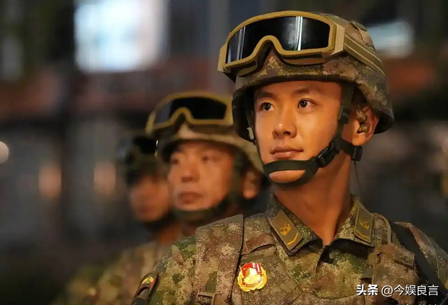 九三阅兵结束，第一个“受害者”出现了，网友安慰郭帆大胆一点