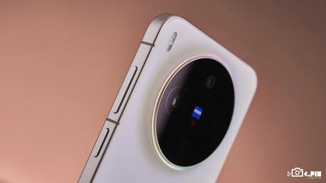 4399元起的vivo X300，能成为今年最强标准版手机吗？
