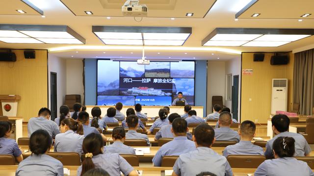 河口县检察院这名小伙儿骑行去西藏 只为了 ……