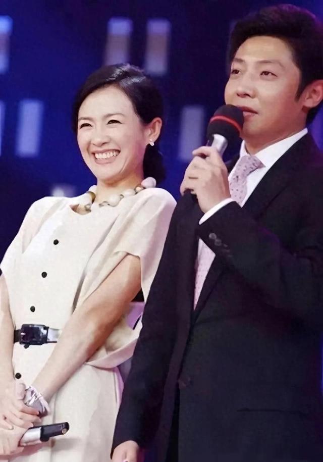 离婚不到两年，章子怡又官宣喜讯，成为汪峰“高攀不起”的存在