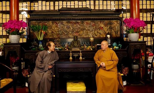 拔萝卜带泥！释永信倒台后，最惨的不是女明星，而是捐了46亿的他