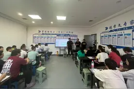 杨林经开区：共享园区实训基地 授“渔”员工职业技能图片