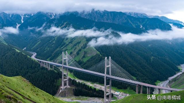 新疆又一条“旅游”公路来了！长215公里，沿线海拔1500～3400米