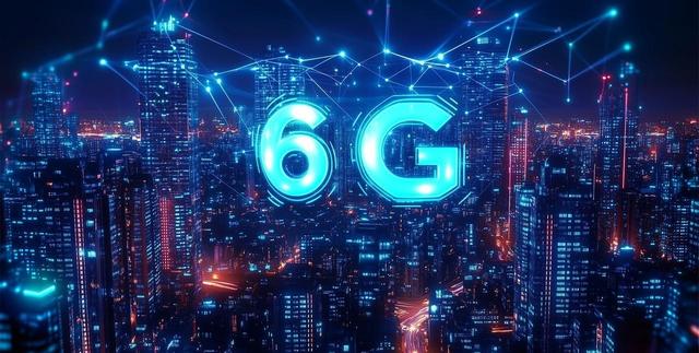 中国芯片震撼全球！全球首款6G光电融合芯片出世，谁将成为赢家？