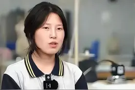 姜萍——17岁，中专生，数学天才少女，“演绎”着不被定义的人生图片