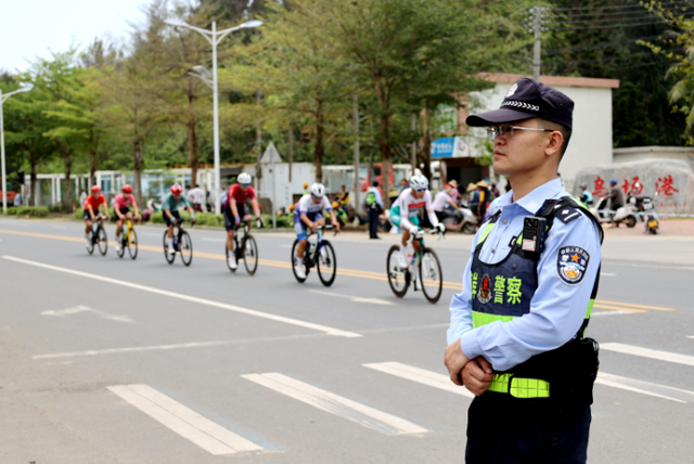 来海南！“警”色怡人