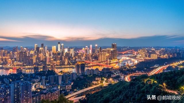 世界最大城市竟在中国！人口多到被误认成省，8D 魔幻让人流连