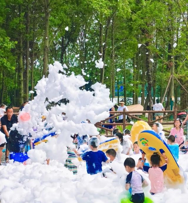 打卡新津“不二・竹涧溪野”！把快乐藏进林盘与溪水里