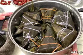 包粽子糯米要泡多久？要煮多久？很多人做错，难怪粽子夹生还漏米图片