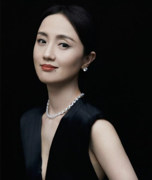 辛柏青丧妻刚满100天，离谱的事就发生了，被撮合娶马伊琍引争议