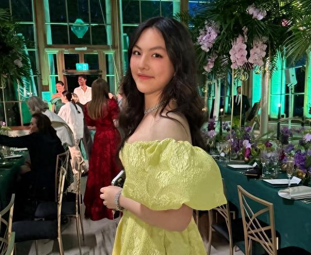 李湘也没料到，频繁进出高端场所的女儿王诗龄，已成为她最大底气