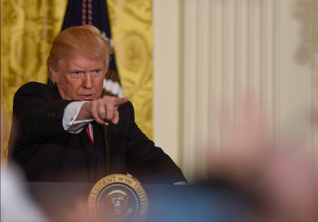 油价又要涨？特朗普对委油轮封锁松绑	，国际油价跳涨2%，车主哭了