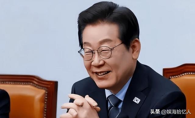 成例外？李在明拒绝出席中国阅兵，王毅挂断电话，留给韩国三连问