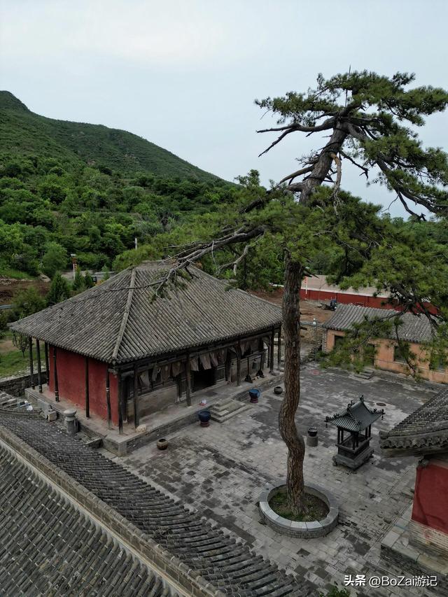 京西深藏千年古寺，灵岳寺藏满宋元密码，庑殿顶形制太罕见