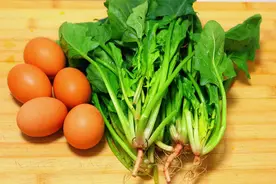 多吃菠菜，帮助补铁？提醒：不想贫血加重，这3样要忍住嘴图片