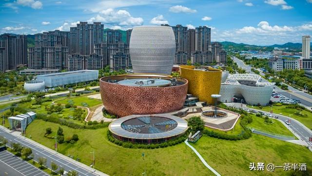 免费营地：江西景德镇市免费自驾游停车露营地、主要景点特色美食