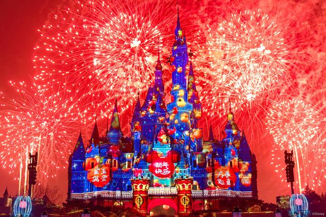 “马”上一起接奇妙，上海迪士尼度假区迎来新朋友小马红心