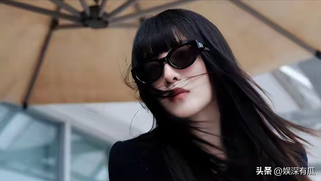 直到看见39岁嘴歪脸僵，还发腮的江疏影，才知道马伊琍的话没错！