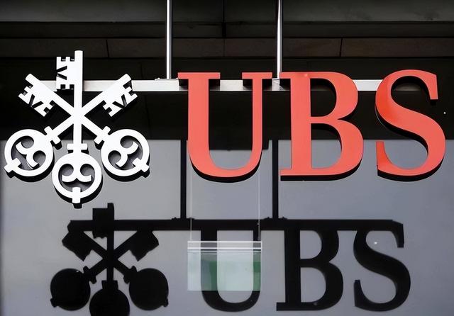 历史竟开了个玩笑：先倒下的不是乌克兰，而是百年中立的瑞士？