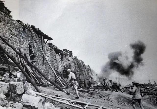 彭总养大的儿子	，22岁当上师长，毛泽东说他必反，彭总不信