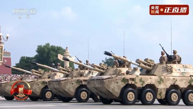 不装了！一口气看完九三大阅兵武器装备！谁说我们一个也不认识？