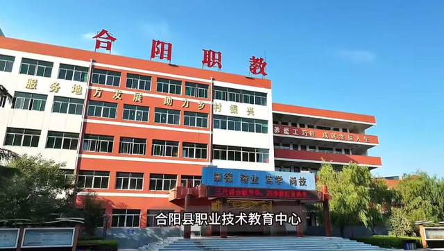 陕西美女老师刘丽萍去世，年轻漂亮，学生曝原因，抢救7天后离世