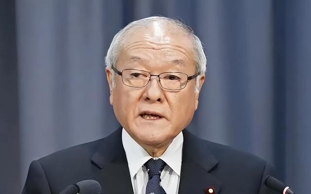 高市早苗通告全球，做好“玉碎”准备	，中国警告日本：省省吧