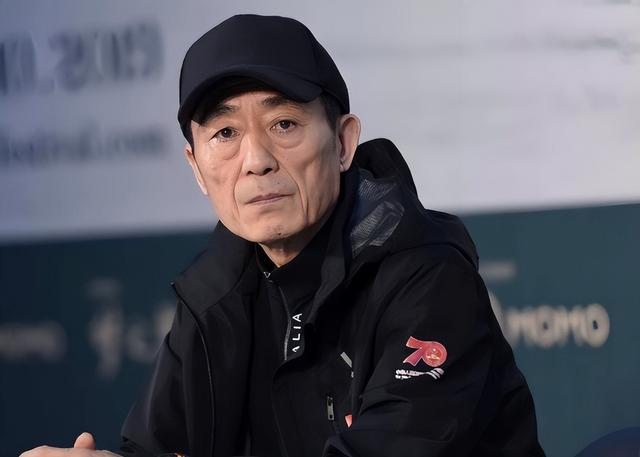 央视公开点名，张艺谋真实处境暴露，再次明白陈婷才是人间清醒