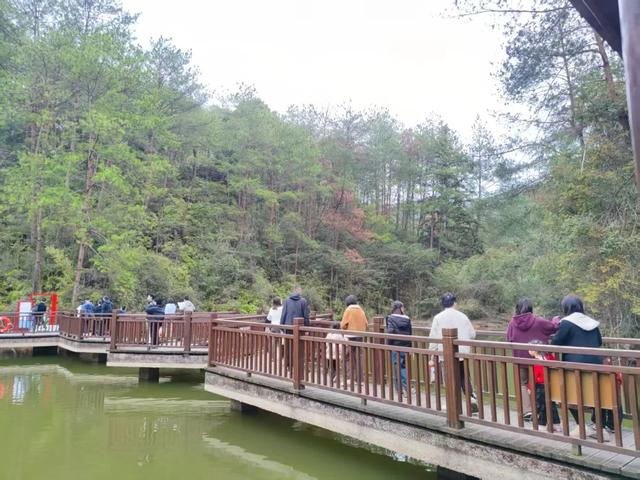 【文旅发展跨越年】连城冠豸山：山水年味浓 客流人气旺