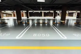 地下车位权属如何认定？开发商是否有权打包卖给个人？图片