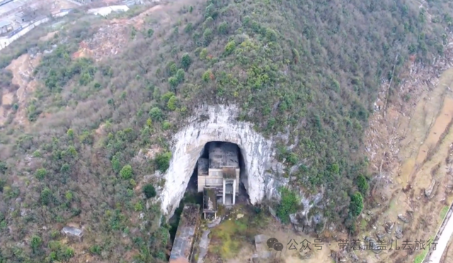 贵州大山里神秘军工厂，180米天然溶洞里为战机造零件，太震撼
