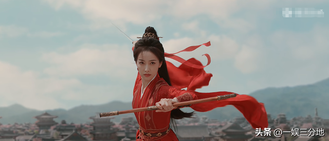 两个人连累整部剧？一个脸肿歪嘴一个表情呆，陈乔恩也救不了