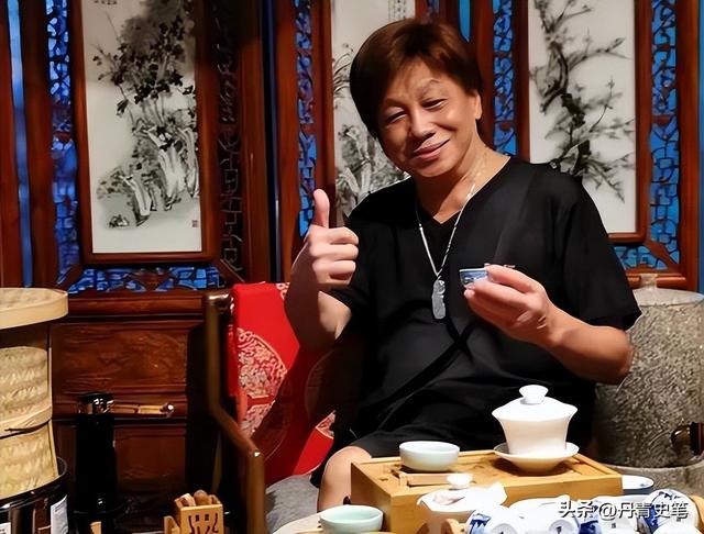 梁小龙去世早有预兆，关门弟子爆料3个“不良爱好”，都是催命符