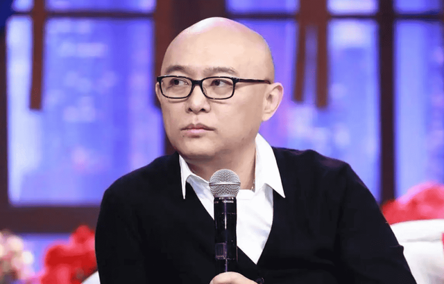 落地的凤凰不如鸡？53岁逐渐"消失"的孟非，走到这步怪不了别人
