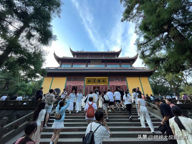 西湖在哪？杭州西湖秋季三日游该如何畅玩？有什么注意事项？
