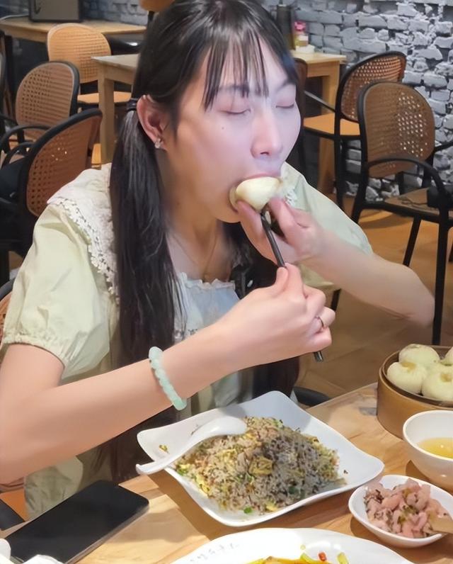 “女吃播三巨头”现状：脸像骷髅、摘除味觉神经，有人已立好遗嘱