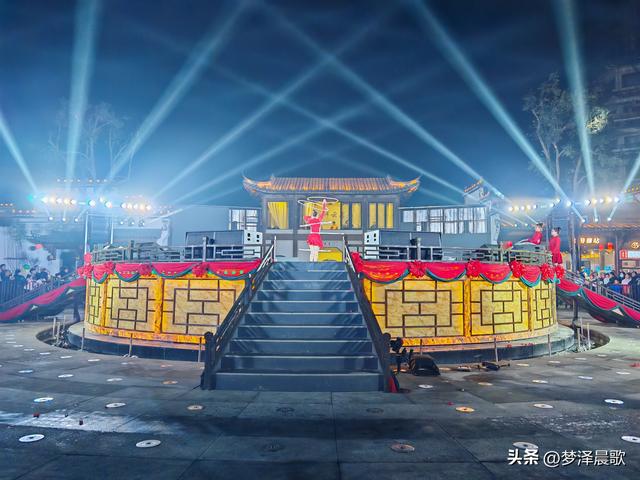 云梦：文化碰撞与音乐狂欢 祥云湾一周年庆典亮点纷呈