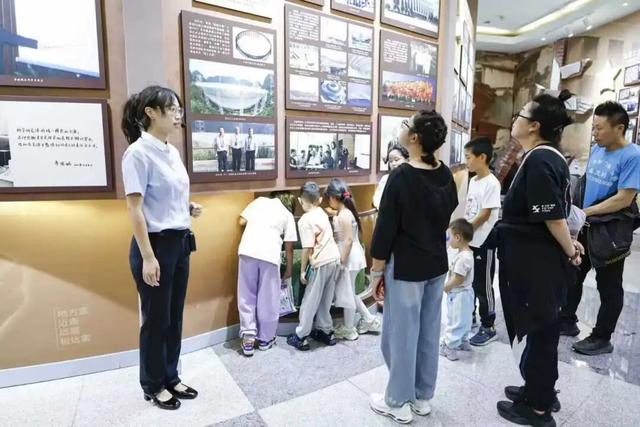 欢乐科学夜 点亮科普月