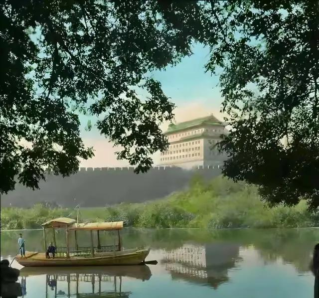 太壮观了吧——100年前北京城墙影像	，如果都还在，会是啥样？