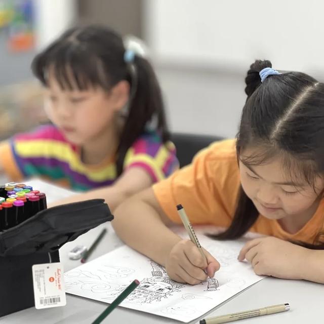 青春助力“百千万工程” ｜广州城市理工学院“璀璨之星”实践团:当非遗遇上AI，传统与科技的美学对话