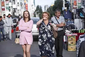 俄罗斯姑娘远嫁中国，婚后回家探亲直言：从未想过中国男人是这样图片