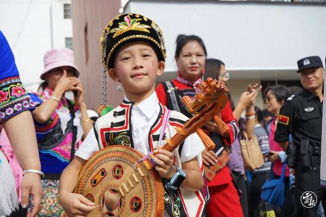 中国又1个大省被盯上，37万外国人赖着不走，还想要长久生活