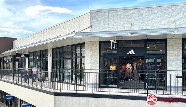 东京近郊购物推荐:看得到富士山的「THE OUTLETS湘南平冢」