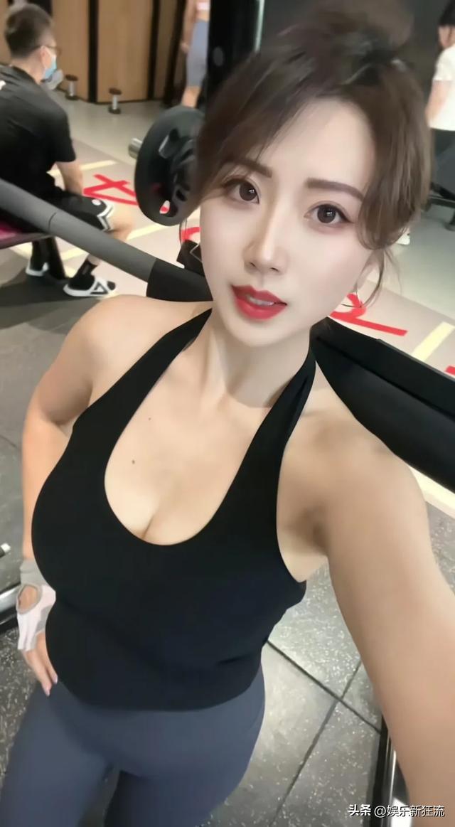 吴凡，健身十大女网红，像极了陈好，我怀疑女生也喜欢这款