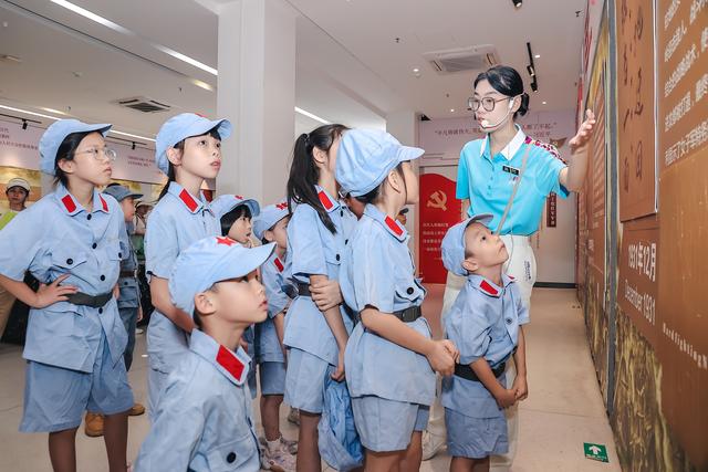 自贸港的三亚回响：三亚红色娘子军演艺公园的文化新叙事