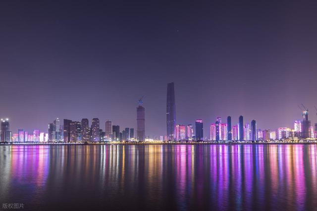 一个重庆人从武汉旅行回来，发现两座城市差别很大 ，忍不住想说说