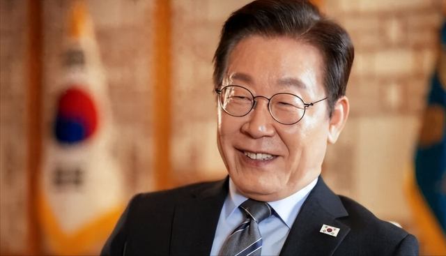 驻韩美军73年来第一次！李在明刚落地中国	，特朗普立马对韩国下手？