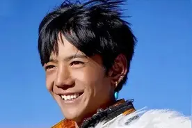 一夜爆红到跌落神坛，“甜野男孩”丁真为何惹得全网臭骂？图片