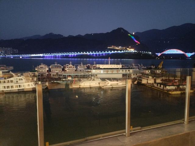 鄂渝行第三天：小红船.瞿塘峡.巫山.神女天路