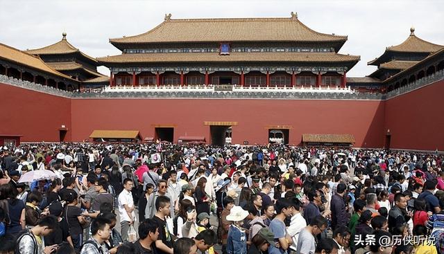 全国游客“攻占”贵州，贵州已完全失守！从避暑天堂沦为人山人海